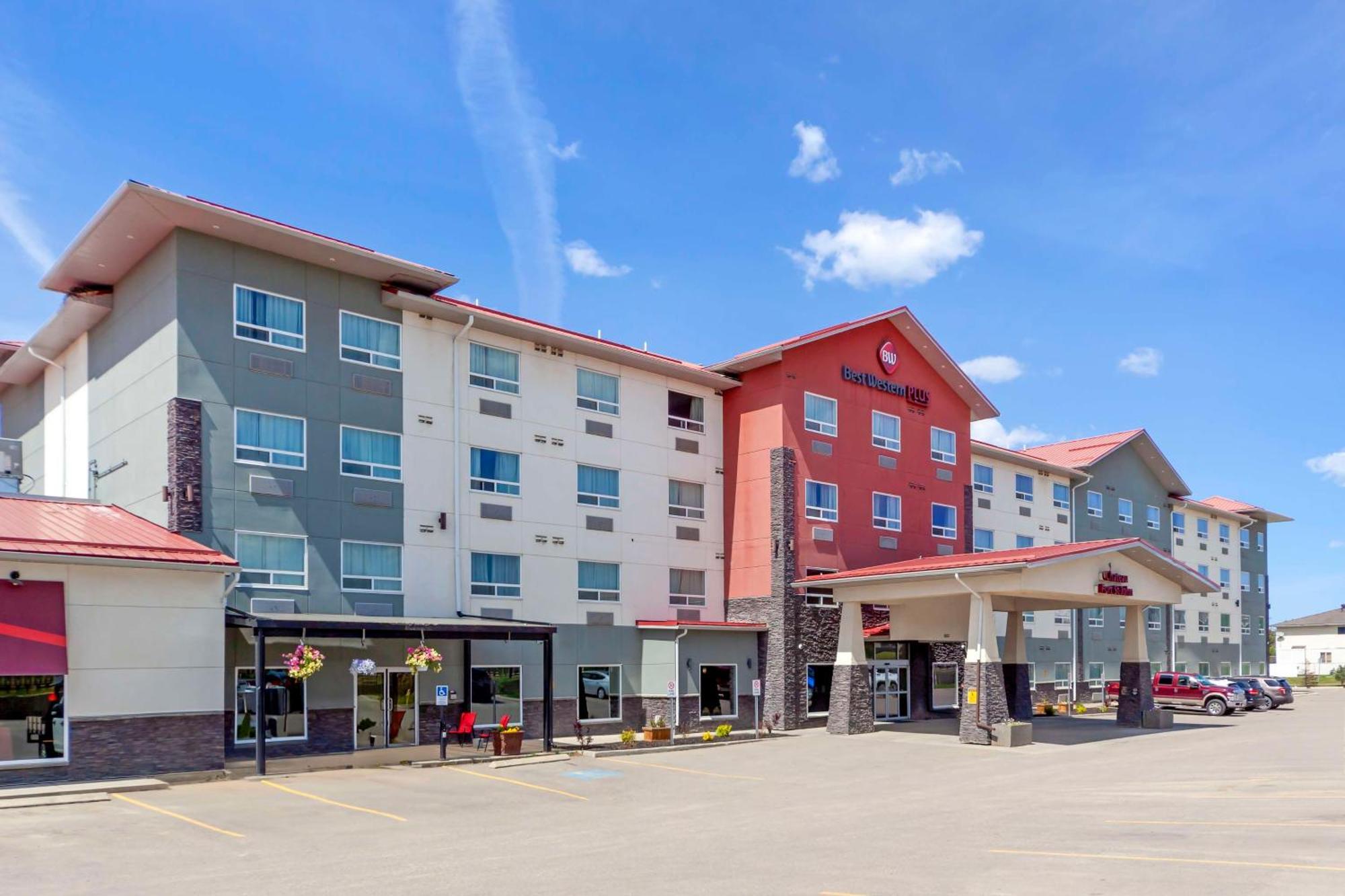 Best Western Plus Chateau Fort St. John Екстериор снимка