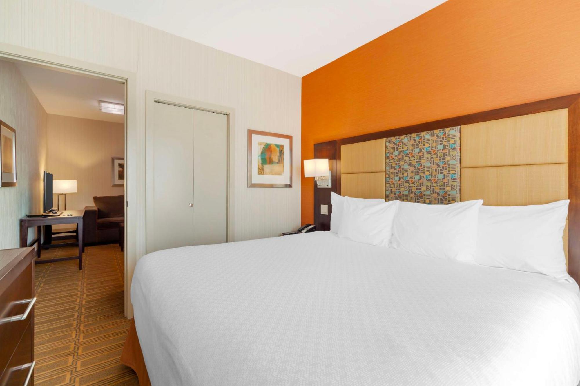 Best Western Plus Chateau Fort St. John Екстериор снимка